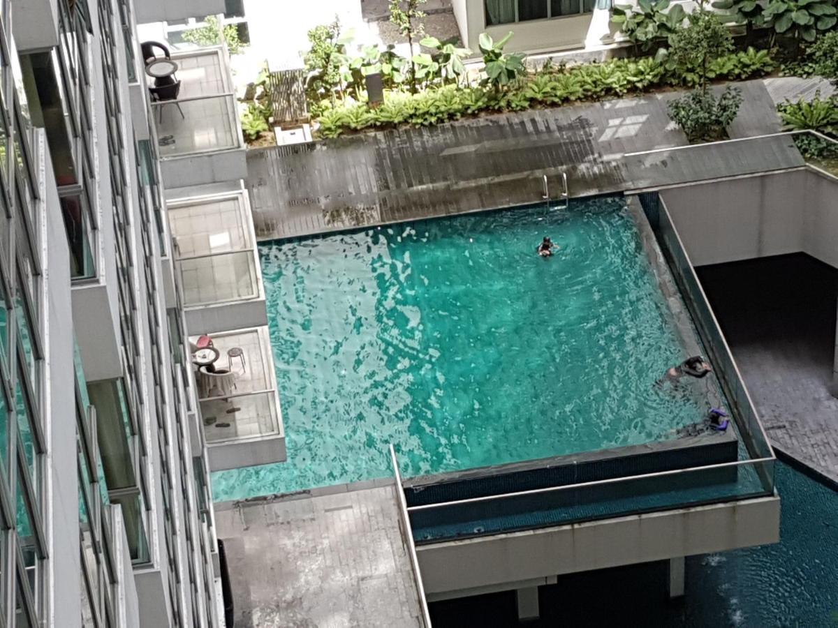 StarsBed KL Skyline Pool Hostel Kuala Lumpur Exterior foto